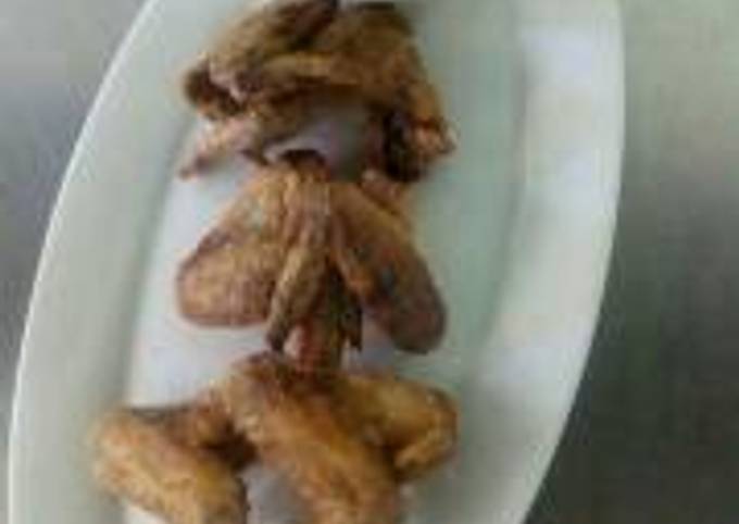 Chicken wings and kachumbari