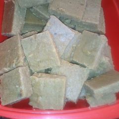 A picture of Dhania barfi.