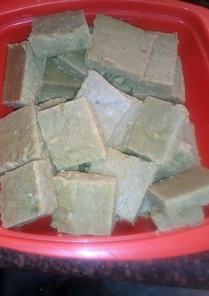 A picture of Dhania barfi.