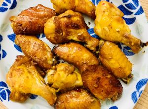 Hình của món Cánh gà nướng ướp sốt me cay.