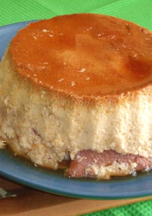 Una foto de Budín flan de caquis