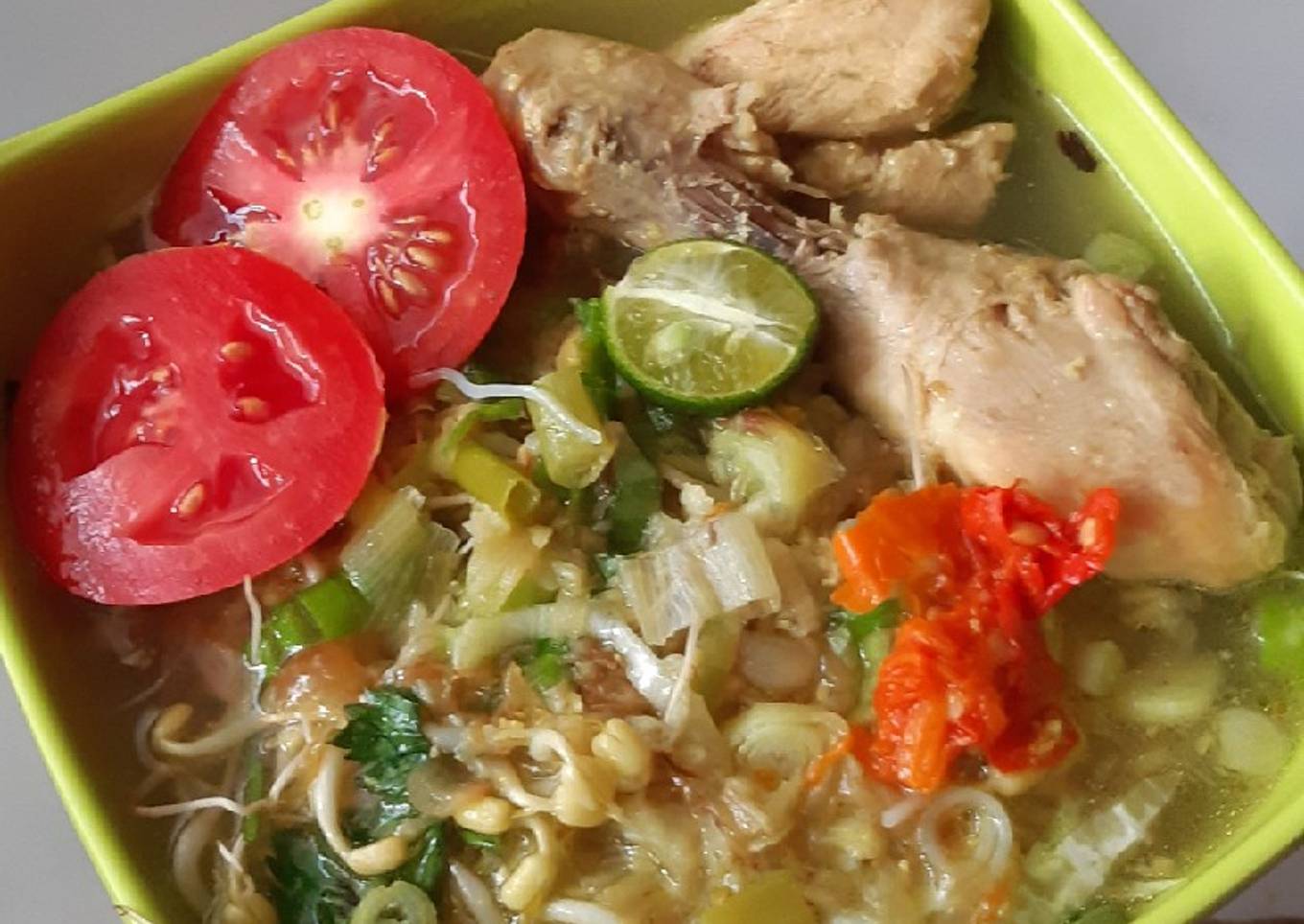 13.Soto Ayam bening