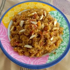 A picture of Suji ka Halwa 😋😋😋.