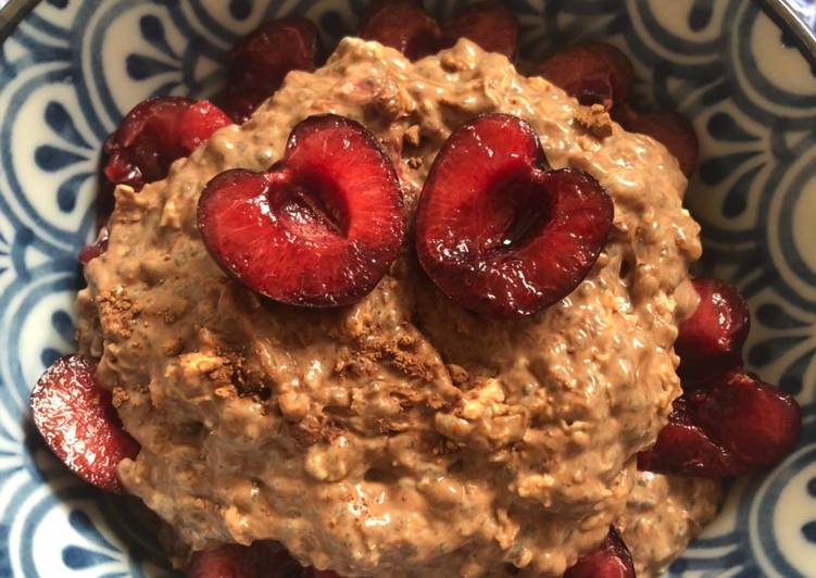 Recipe of Quick Chocolate Cherry Overnight Oats - vegan