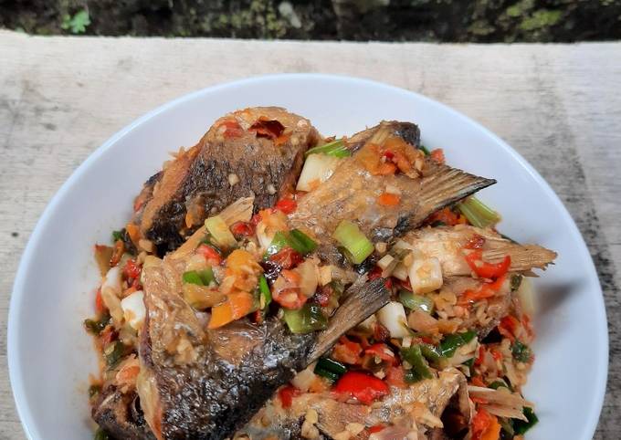 Resep 323. Ikan Blanak Suka Suka Ala Dapoer Budhe yang Enak