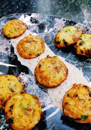 A picture of Instant rava appe.