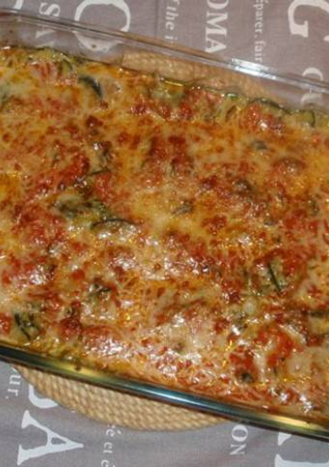 Una foto de Calabacines con tomate gratinados