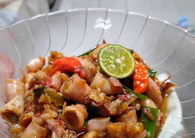 12. Sambal cumi campur rambak