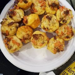 A picture of Bacon Tomato Cups.