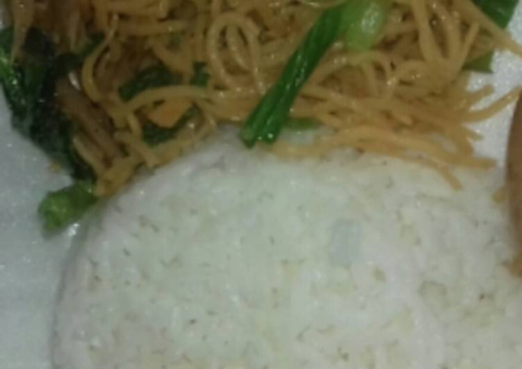 Bagaimana Menyiapkan Mie goreng kecap, Bikin Ngiler