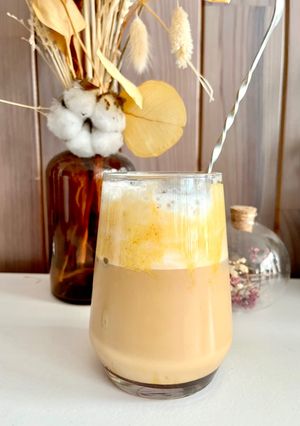 Une photo de Café frappé macchiato caramel