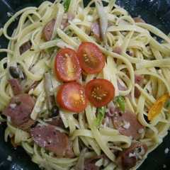 A picture of Spaghetti Aglio Olio.