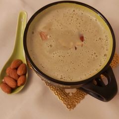 A picture of Broccoli and Roasted Almonds Soup.