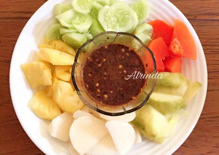 Rujak Manis Pedas
