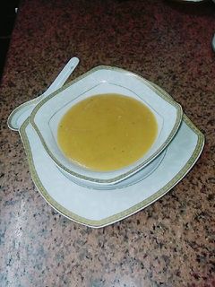 صورة لوصفة شوربة العدس بالزبدةوالشعيريه