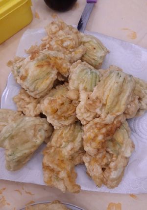 A picture of Courgette Flowers by Ledia/ Fiori di Zucca da Ledia.