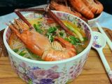 Bún Thái tôm càng xanh