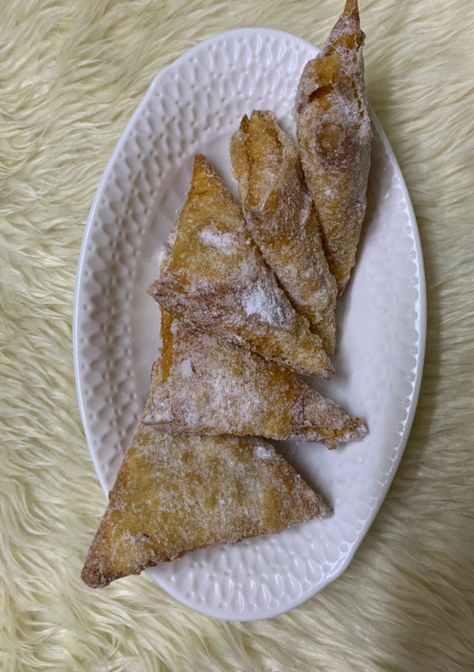 صورة لوصفة سمبوسه بالجبن السائل والسكر