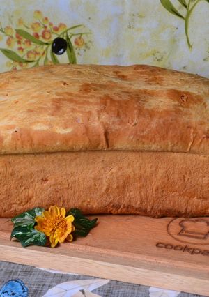 Una foto de Pan lactal con morrones🍞