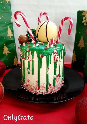 Une photo de Vertical Drip Cake de Noël