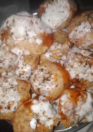 A picture of Stuffed Golgappa.