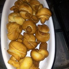 A picture of Knot rolls.