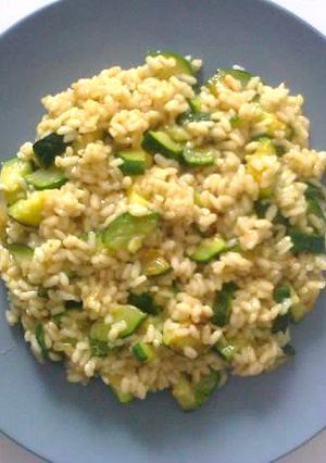 A picture of Risotto with zucchini.