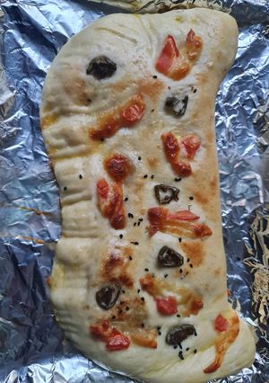 A picture of Pizza pockets.