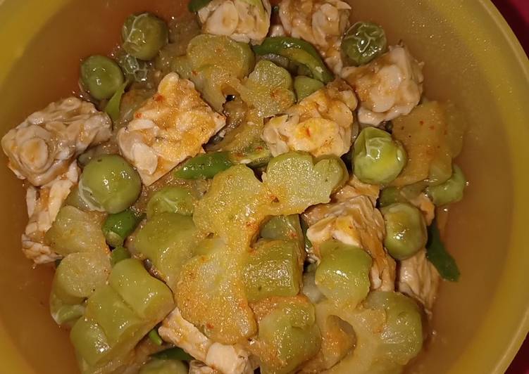 Tumis pare pahit + Tempe👍👍👍