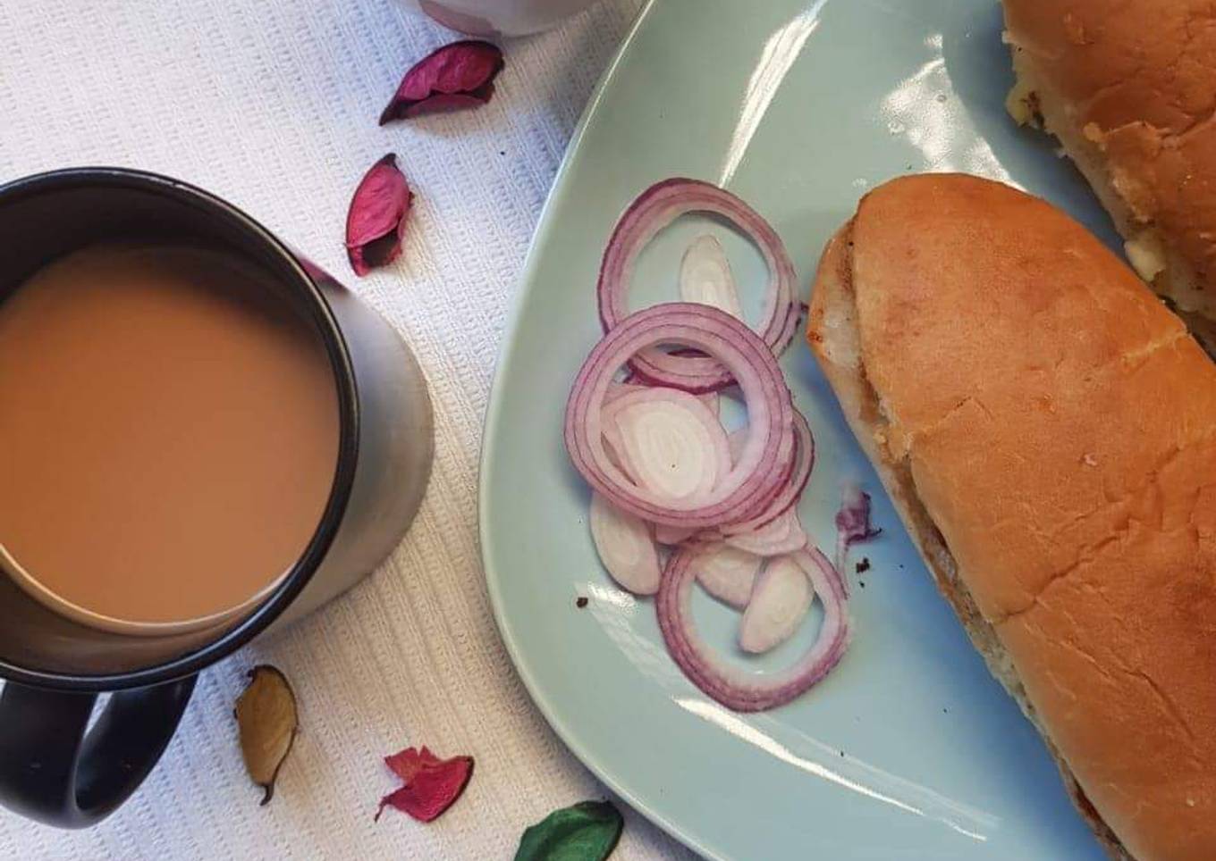 Bunkabab with elaichi tea