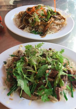 Hình của món Miến xào lươn - miến xào tim cật.