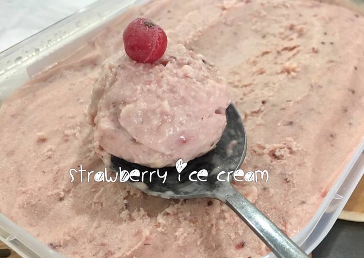 Cara Gampang Menyiapkan Strawberry 🍓 Ice Cream (from fresh strawberries) Anti Gagal