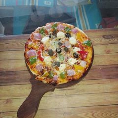 A picture of Instant cheese burst pizza.