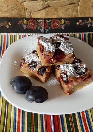 Bögrés szilvás pite recept fotója