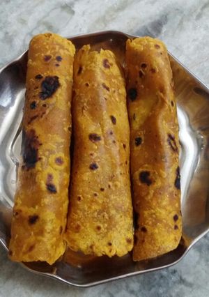 મસાલા થેપલા (Masala Thepla Recipe in Gujarati) રેસીપી મુખ્ય ફોટો