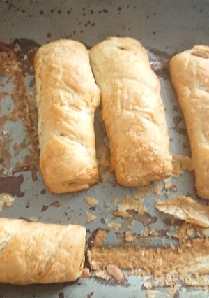 A picture of Sausage rolls mf.