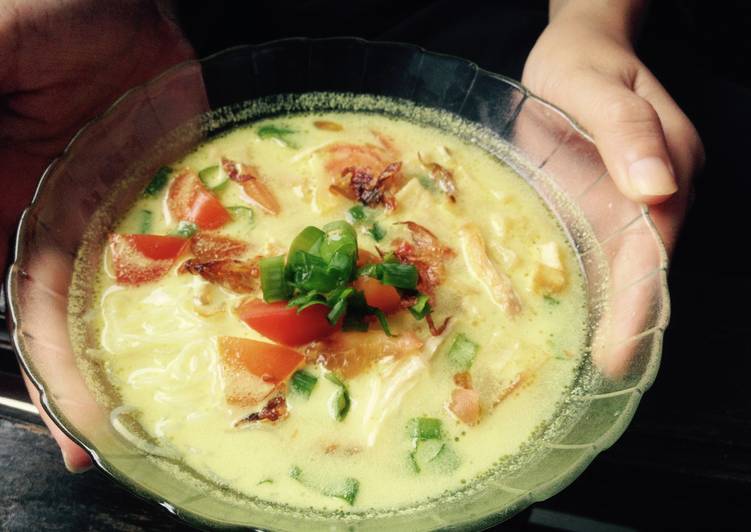 Bagaimana Menyiapkan Soto Ayam Kuah Santen Anti Gagal