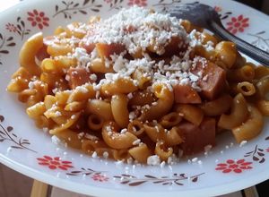 Foto principal de Macarrones secos con un toque de chipotle y jamón