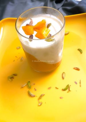 A picture of Mango-Vanilla Pudding.