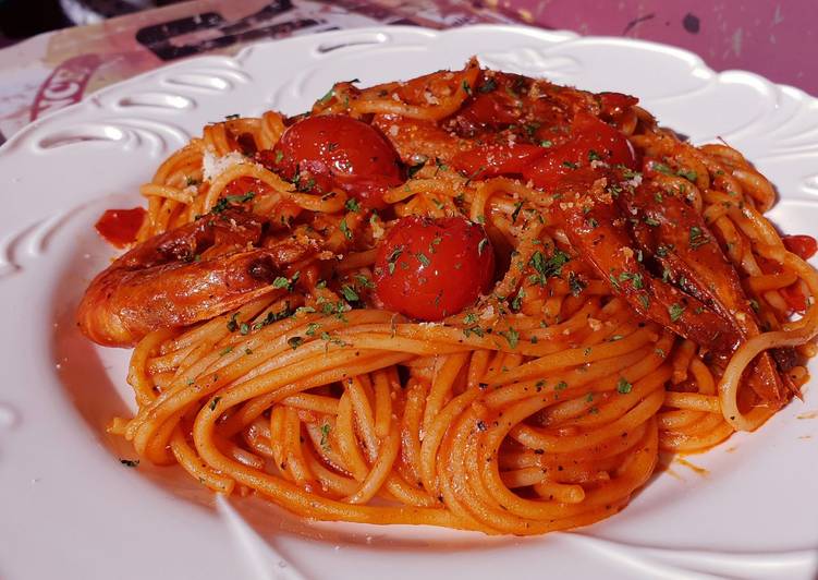 Simple Way to Prepare Favorite Cherry tomato and shrimp pasta