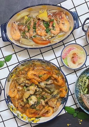 Hình của món Cơm nhà nhiều món ăn ngon.