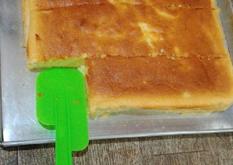 Langkah Mudah untuk mengolah Japanese cheese cake yang Bisa Manjain Lidah