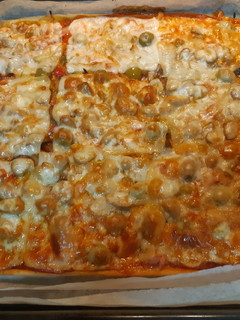 Una foto de Pizza mediterránea murciana