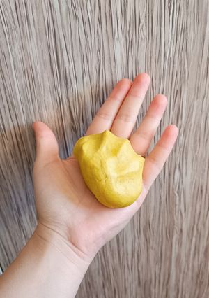 عکسی از دستور خمیر بازی خانگی فوری🧸