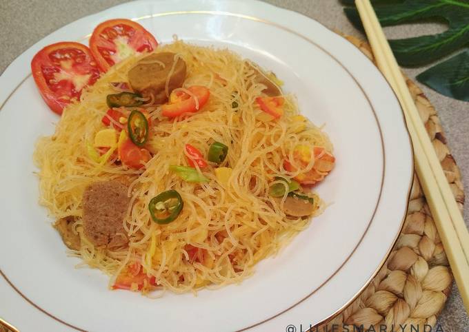 Cara Gampang Membuat Bihun Goreng Singapore Anti Gagal