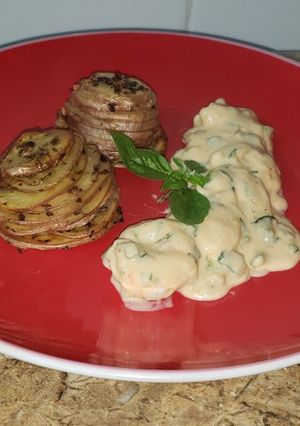 Una foto de Langostinos (camarones) a la crema y albahaca