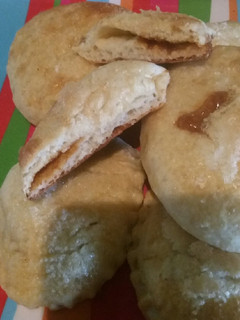 Una foto de PAN DULCE DE BOLLO CON RELLENO DE AREQUIPE!