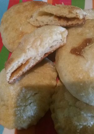 Una foto de PAN DULCE DE BOLLO CON RELLENO DE AREQUIPE!