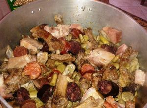 Foto de Favas guisadas com entrecosto frito