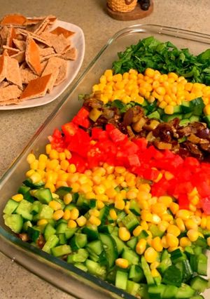 صورة لوصفة السلطة الملونة اللذيذه 🥗🥰